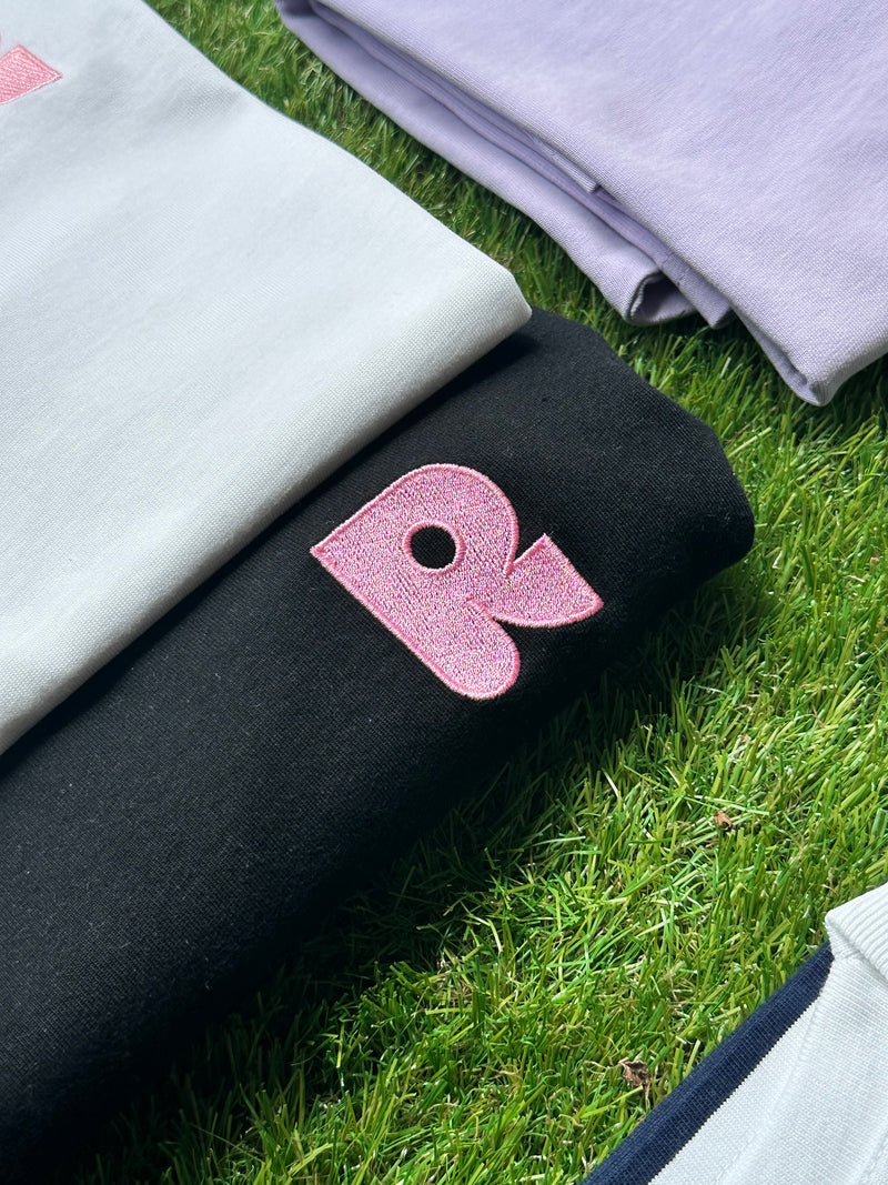 T-shirt ICONIQUE – Noir & Rose